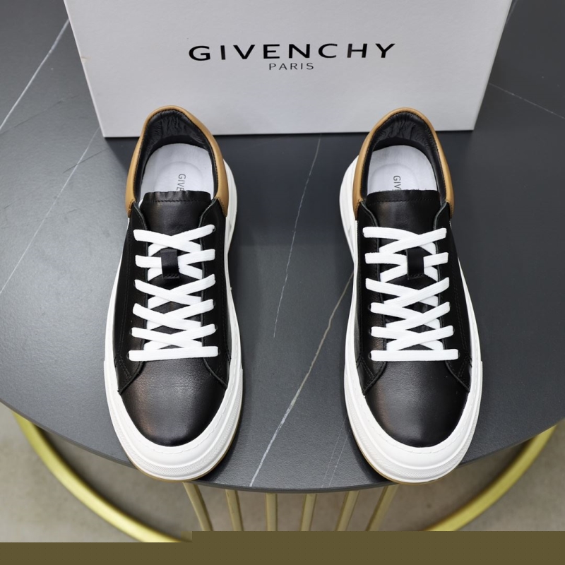 Givenchy Sneakers